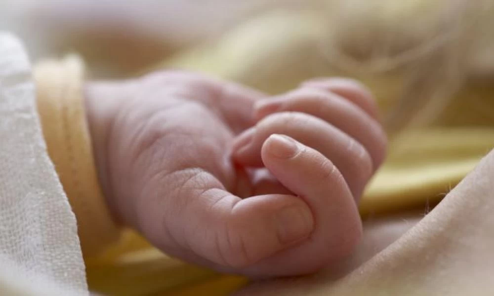 Θρήνος στη Δράμα: Έχασε το μωρό της από κορονοϊό